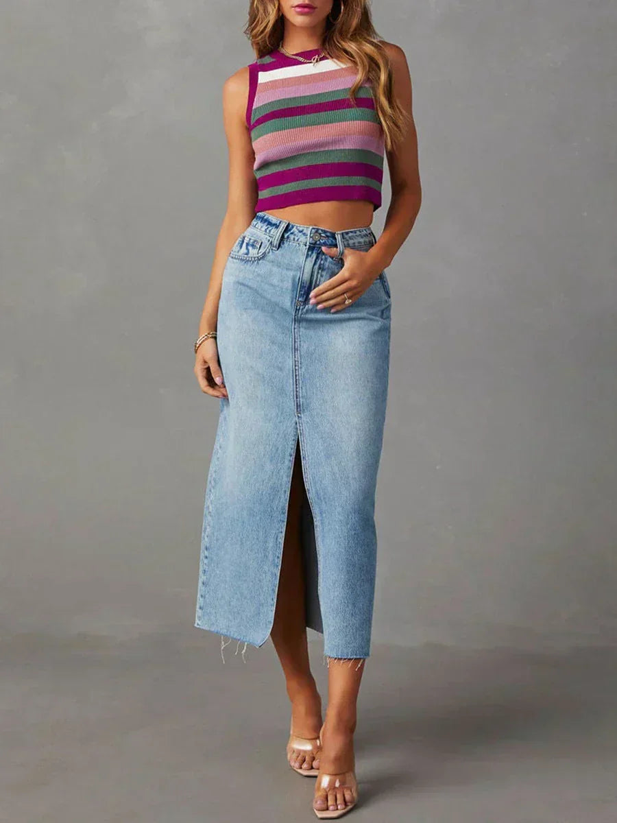 Inaya | Chic Side-Slit Midi Denim Skirt
