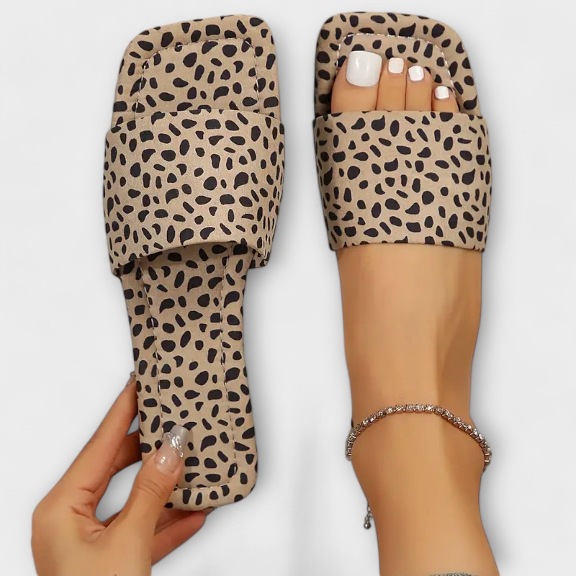 Leopard Print Flat Slippers