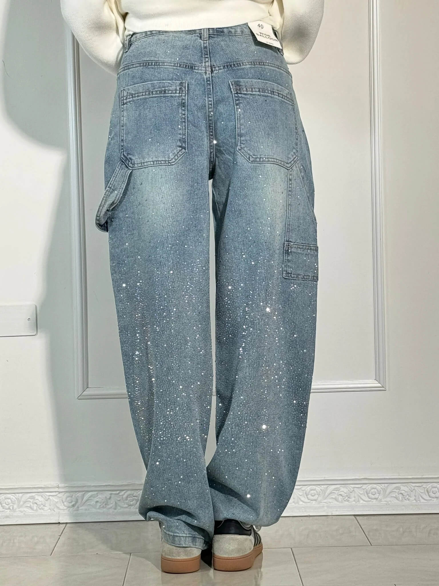Vida | Diamond-Embellished Statement Jeans