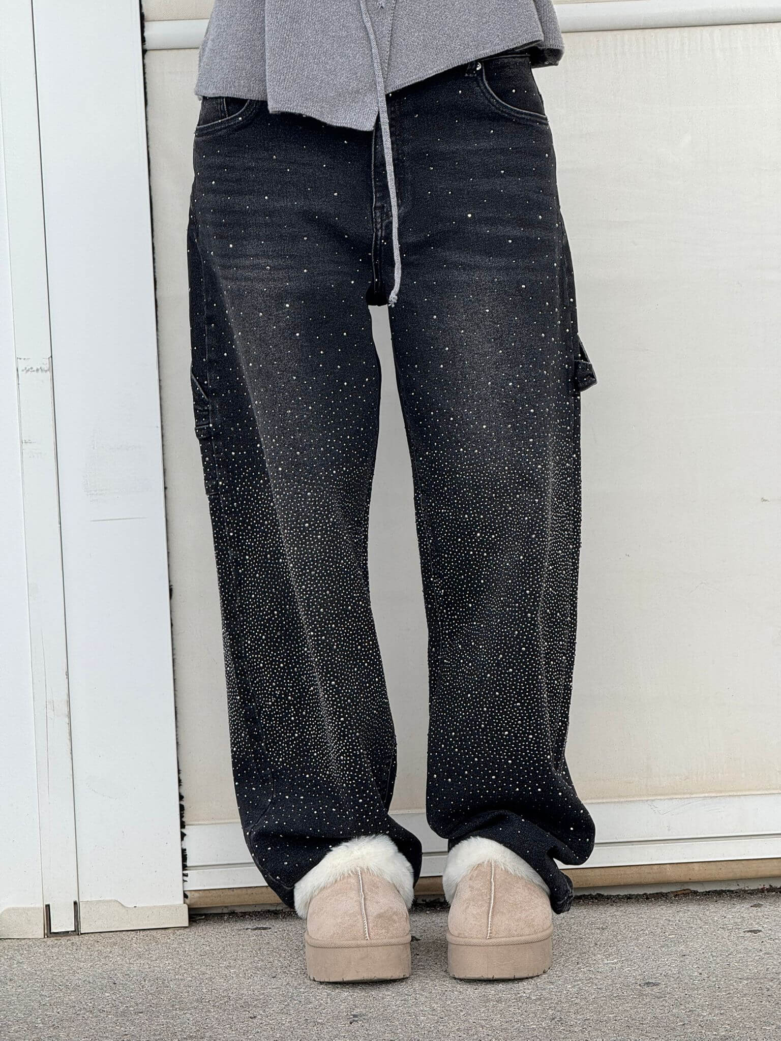 Vida | Diamond-Embellished Statement Jeans