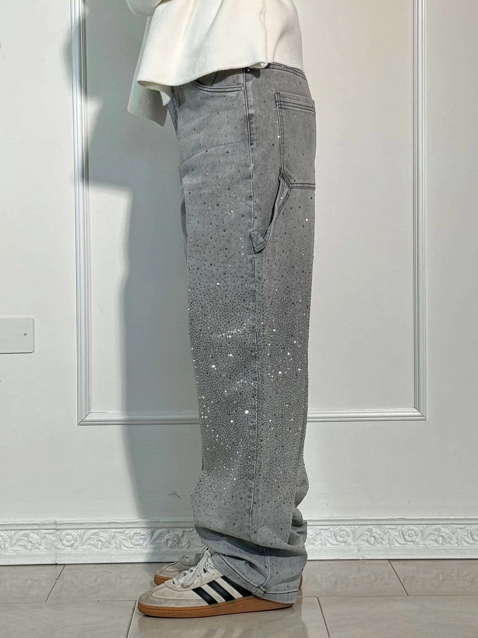 Vida | Diamond-Embellished Statement Jeans