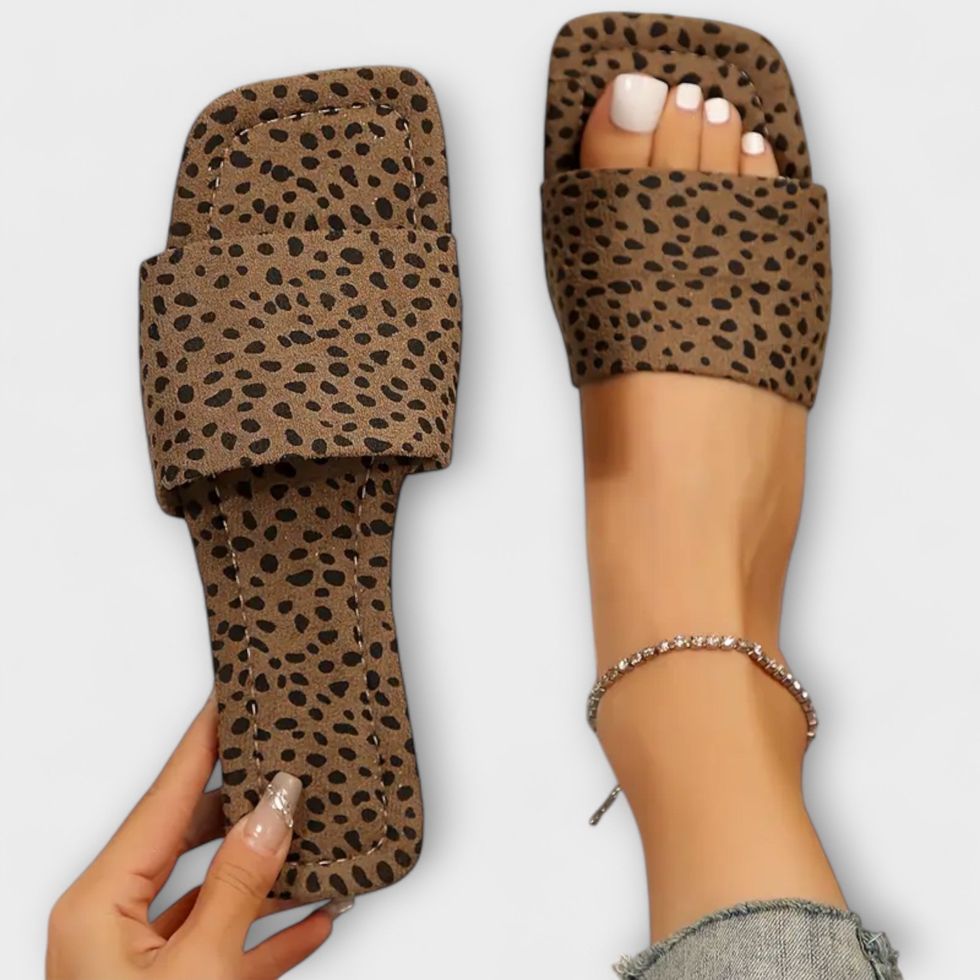 Leopard Print Flat Slippers