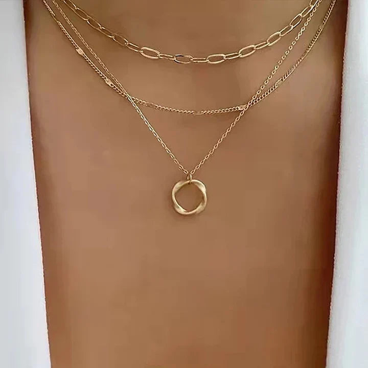 Claudia Prisca Necklace | Gold