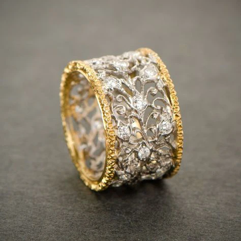 Mika - Vintage Zirconia Oak Leaf Ring